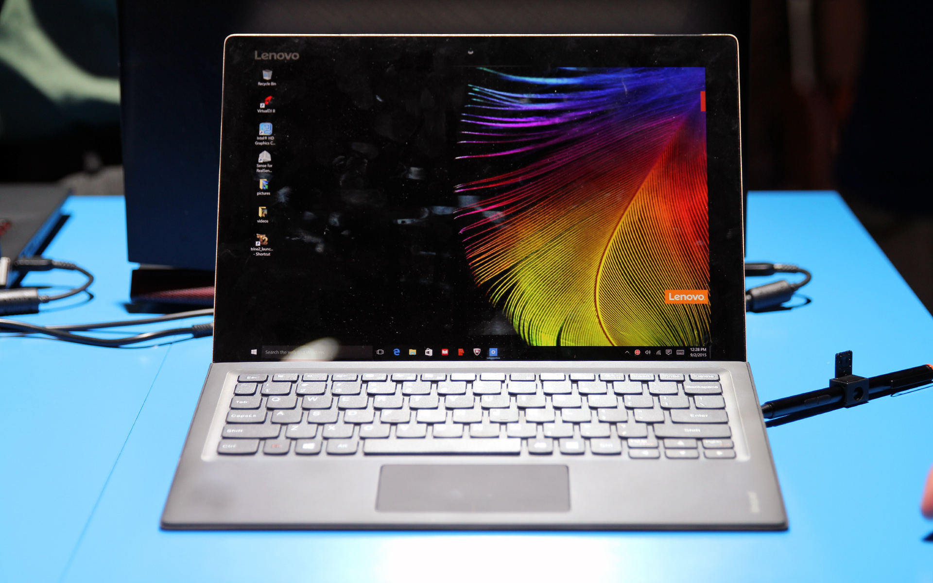 Lenovo yoga 700 απίθανο