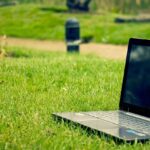 οθόνη laptop δεν ανάβει