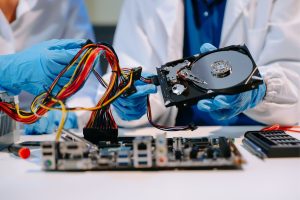 Από την Απόγνωση στη Λύση: Ανάκτηση Δεδομένων από Σκληρό Δίσκο Χωρίς Πανικό!