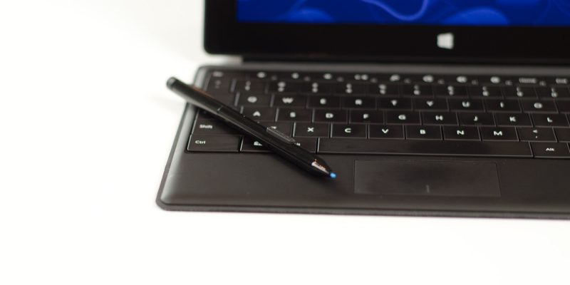 Προβλήματα για το Surface book
